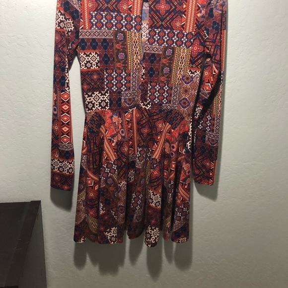 Dress - Picture 6 of 7